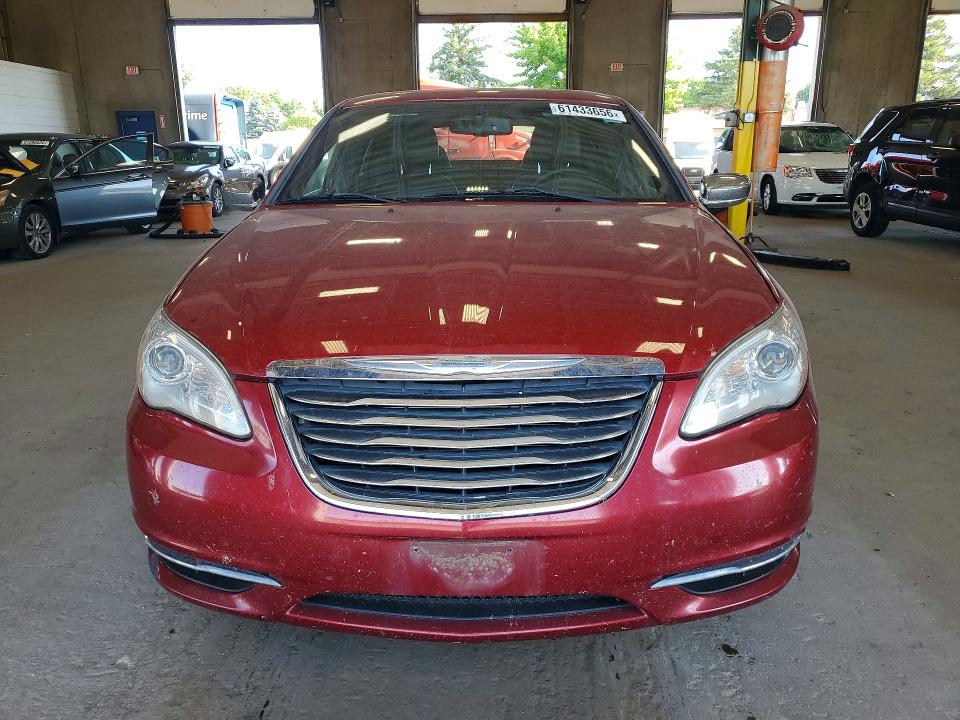 Продаж на аукціоні авто 2011 Chrysler 200, vin: 1C3BC2FG3BN581777, номер лоту: 61433656