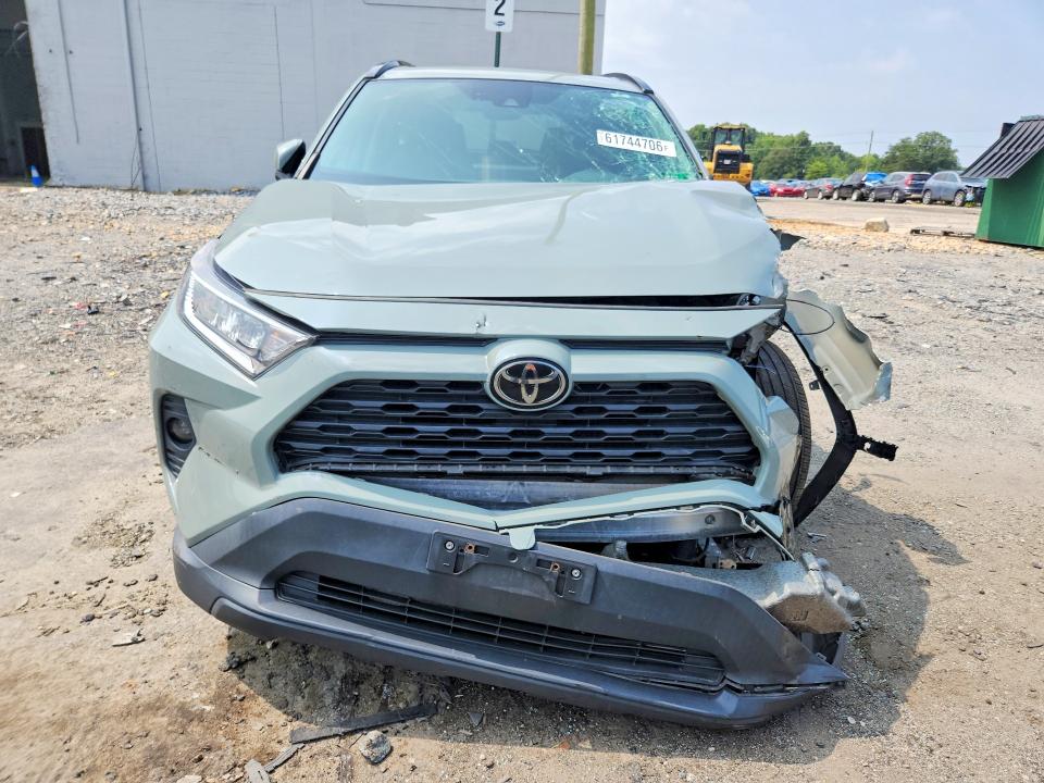 61744706 :رقم المزاد ، 2T3A1RFV2LW118236 vin ، 2020 Toyota Rav4 مزاد بيع
