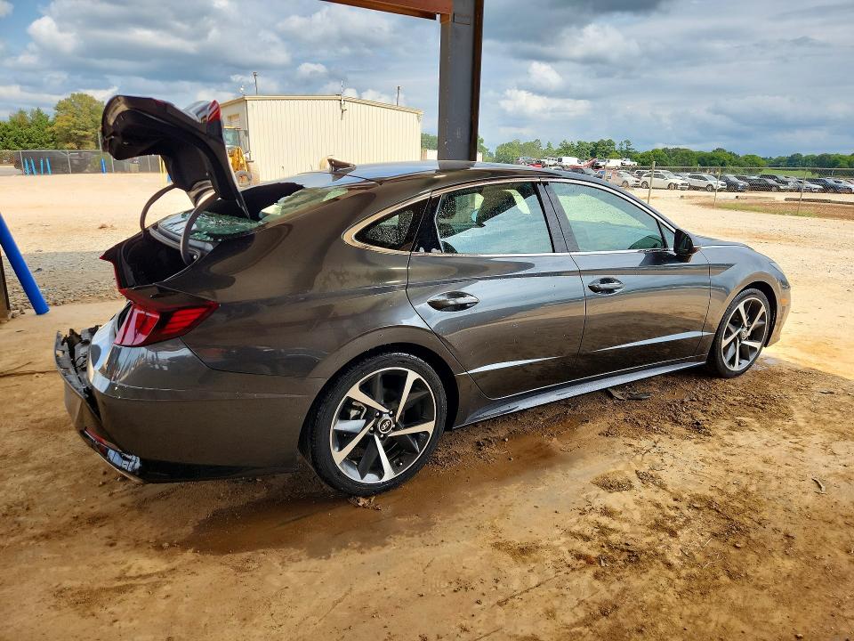 2023 Hyundai Sonata მანქანა იყიდება აუქციონზე, vin: KMHL44J28PA272837, აუქციონის ნომერი: 62239376