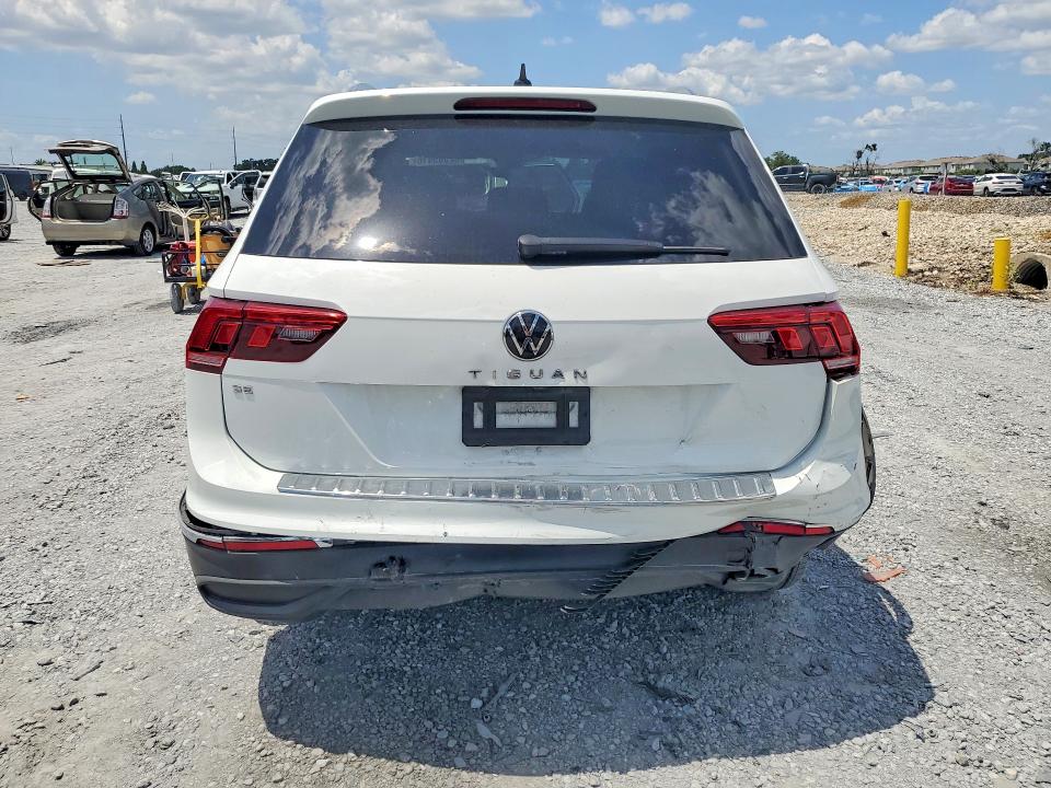 Продажа на аукционе авто 2022 Volkswagen Tiguan, vin: 3VV3B7AX8NM167143, номер лота: 62065016