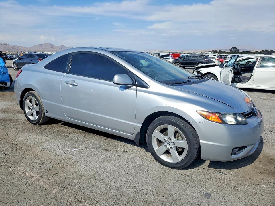 61569286 :رقم المزاد ، 2HGFG12828H556527 vin ، 2008 Honda Civic مزاد بيع
