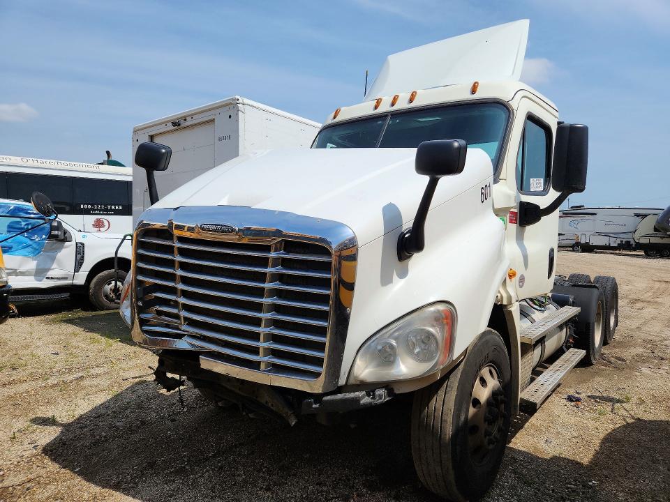 2018 Freightliner Cascadia 125 მანქანა იყიდება აუქციონზე, vin: 3AKJGEDV3JSJW1569, აუქციონის ნომერი: 60195956