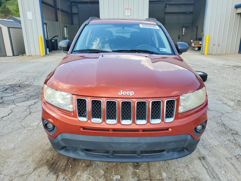 2012 Jeep Compass მანქანა იყიდება აუქციონზე, vin: 1C4NJDEB9CD675962, აუქციონის ნომერი: 62850266
