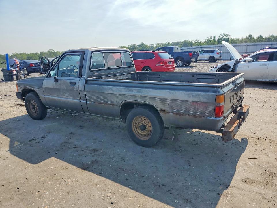 1986 Toyota Pickup მანქანა იყიდება აუქციონზე, vin: JT4RN55DXG0200749, აუქციონის ნომერი: 61083676