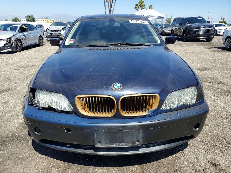63535586 :رقم المزاد ، WBAAZ33453PH34381 vin ، 2003 Bmw 325 مزاد بيع