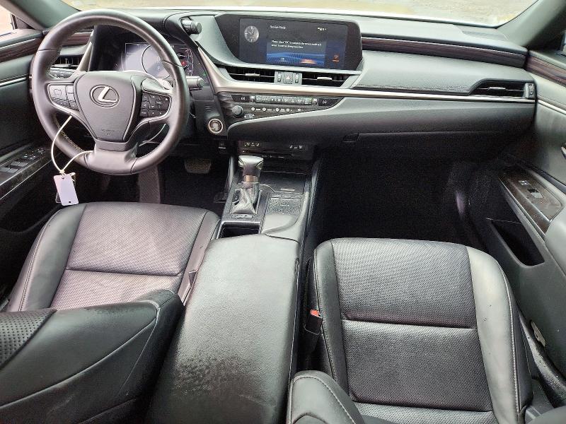 60658836 :رقم المزاد ، 58ABZ1B14KU041760 vin ، 2019 Lexus Es مزاد بيع