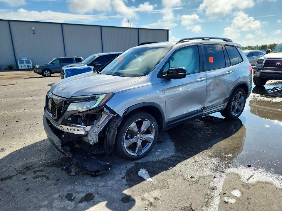 Продажа на аукционе авто 2021 Honda Passport, vin: 5FNYF7H9XMB011950, номер лота: 59590416