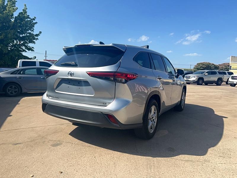2022 Toyota Highlander მანქანა იყიდება აუქციონზე, vin: 5TDZZRAH3NS107358, აუქციონის ნომერი: 62347006