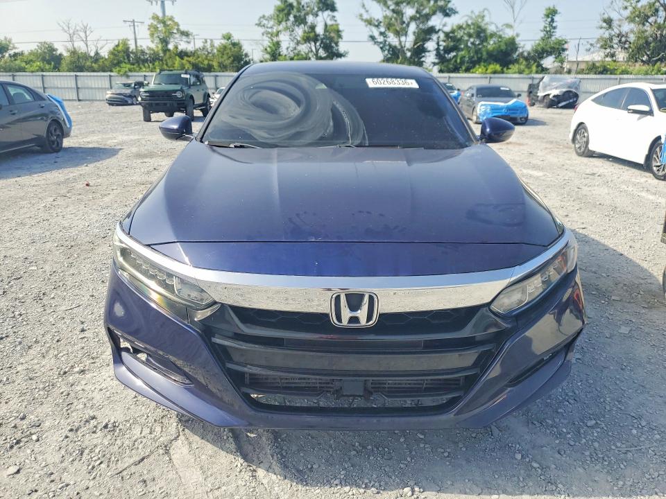 Auction sale of the 2018 Honda Accord, vin: 1HGCV1F16JA069423, lot number: 60268336