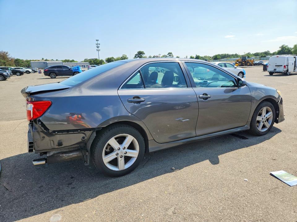 2013 Toyota Camry მანქანა იყიდება აუქციონზე, vin: 4T1BF1FK6DU643825, აუქციონის ნომერი: 63160586