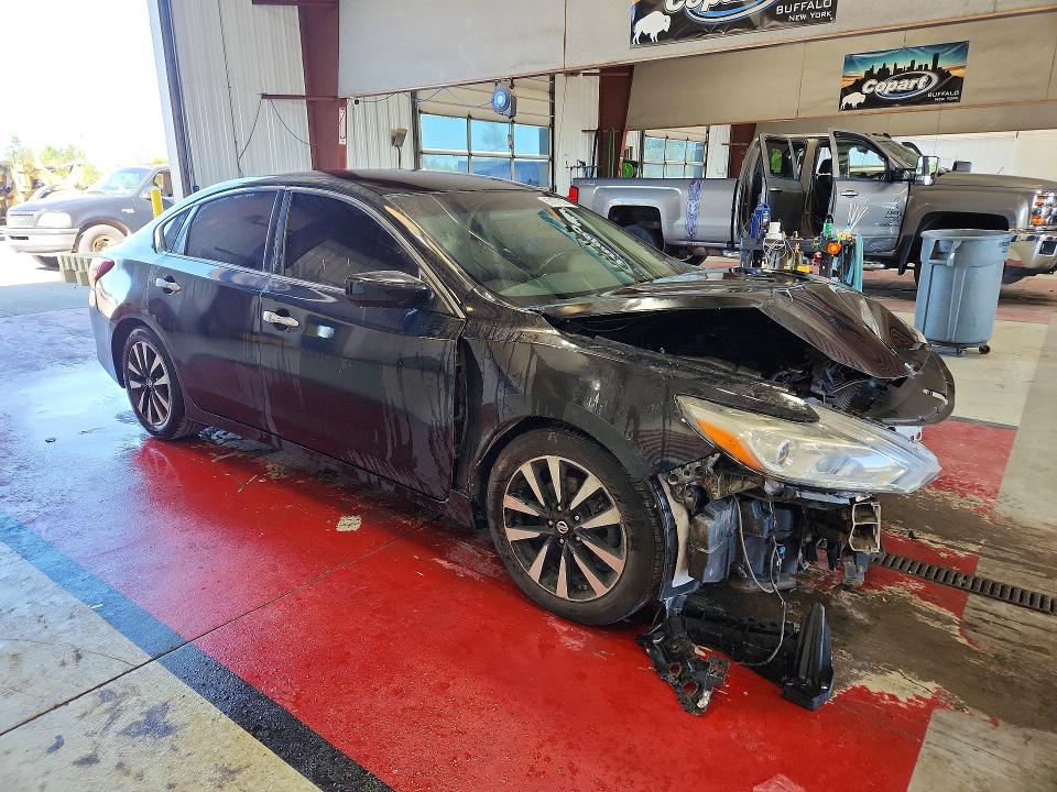 2018 Nissan Altima მანქანა იყიდება აუქციონზე, vin: 1N4AL3AP2JC282270, აუქციონის ნომერი: 63171636