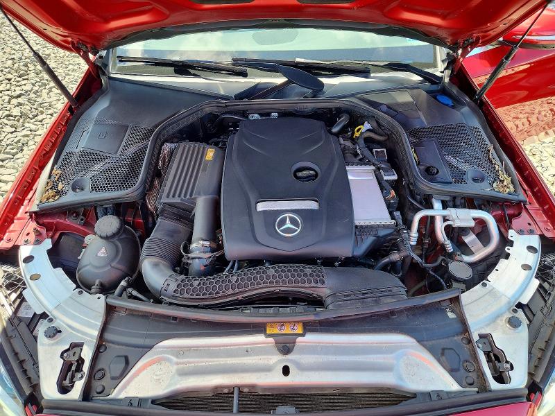 60198186 :رقم المزاد ، 55SWF4KB6JU262332 vin ، 2018 Mercedes-benz C مزاد بيع