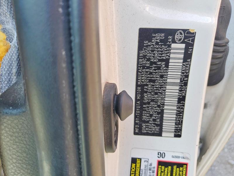 60623776 :رقم المزاد ، 2T1BURHE8GC686807 vin ، 2016 Toyota Corolla مزاد بيع