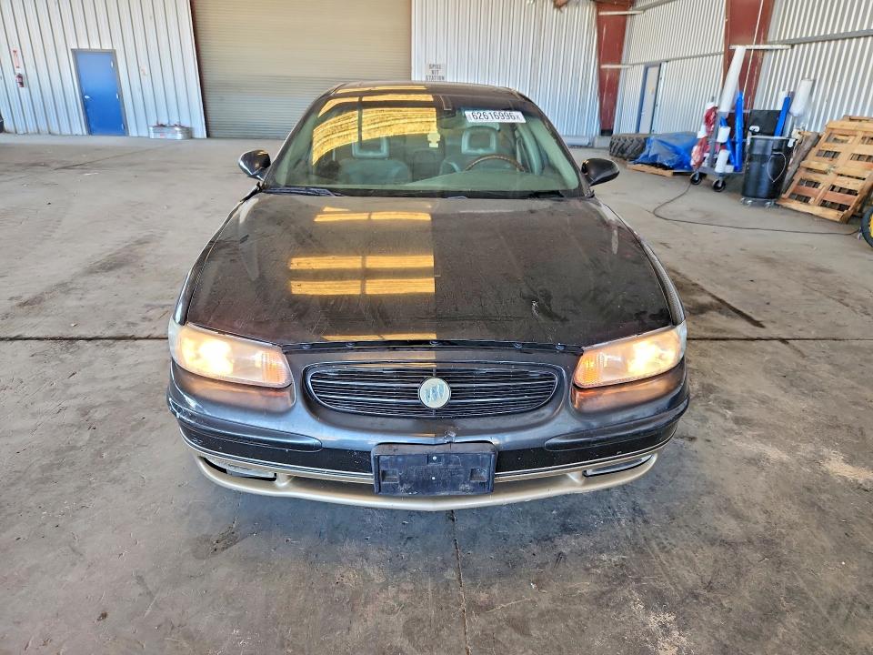 62616996 :رقم المزاد ، 2G4WB52K441257992 vin ، 2004 Buick Regal مزاد بيع