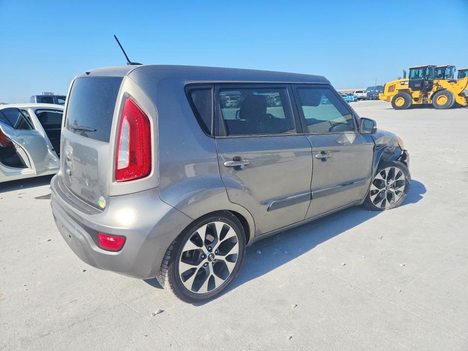 2012 Kia Soul მანქანა იყიდება აუქციონზე, vin: KNDJT2A62C7409042, აუქციონის ნომერი: 59967406