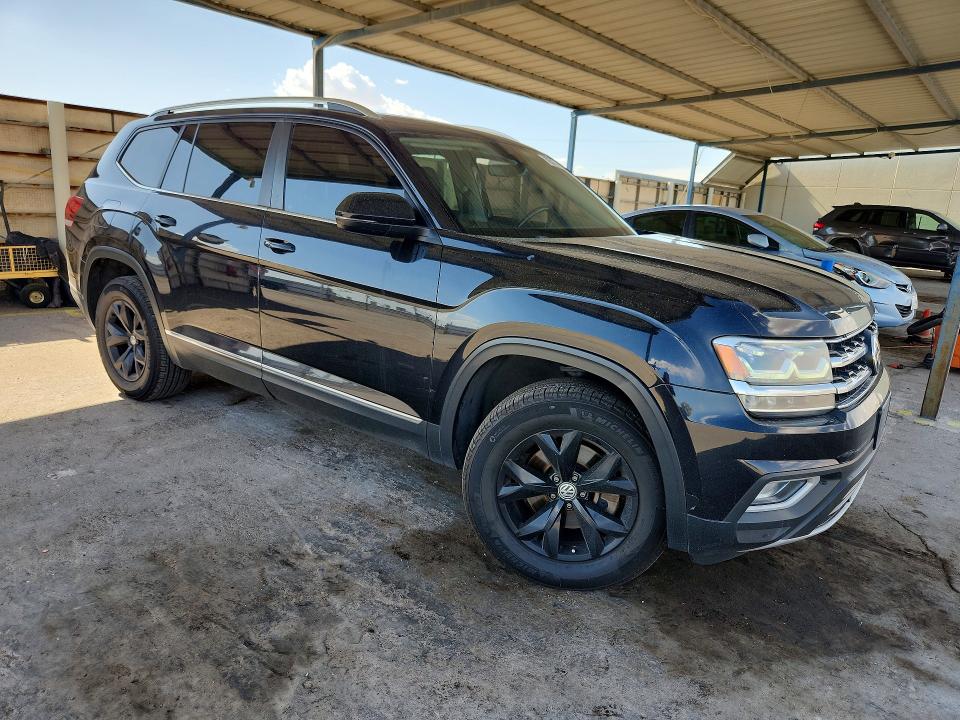 62505776 :رقم المزاد ، 1V2ER2CA1JC559017 vin ، 2018 Volkswagen Atlas مزاد بيع