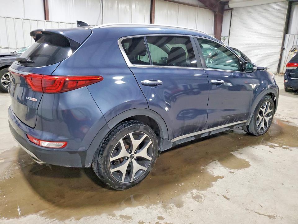 59242756 :رقم المزاد ، KNDPRCA69H7207806 vin ، 2017 Kia Sportage مزاد بيع