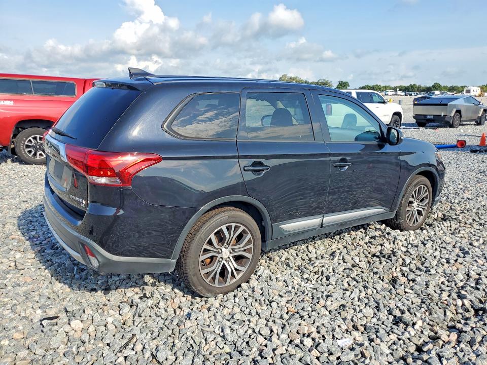 62875796 :رقم المزاد ، JA4AZ3A37HZ045930 vin ، 2017 Mitsubishi Outlander مزاد بيع