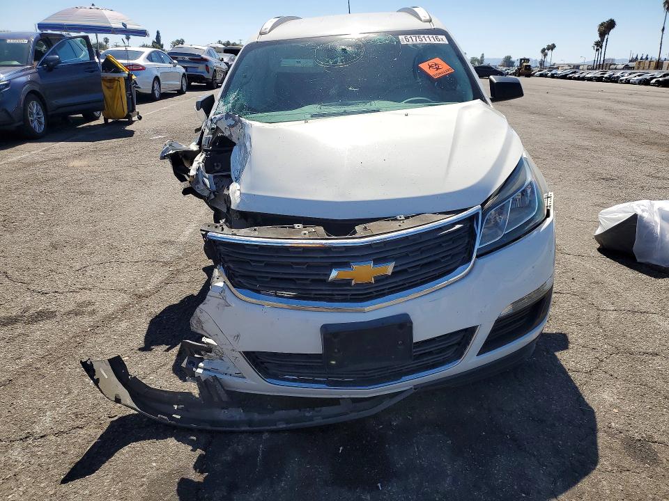 61751116 :رقم المزاد ، 1GNKRFED7FJ197109 vin ، 2015 Chevrolet Traverse مزاد بيع