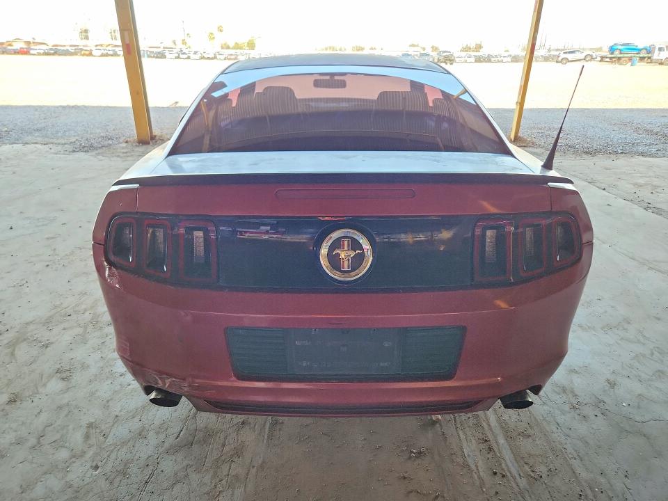 60931806 :رقم المزاد ، 1ZVBP8AM6E5270149 vin ، 2014 Ford Mustang مزاد بيع
