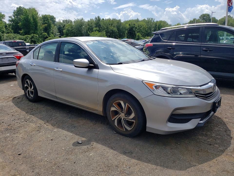 59842196 :رقم المزاد ، 1HGCR2F34HA202590 vin ، 2017 Honda Accord مزاد بيع