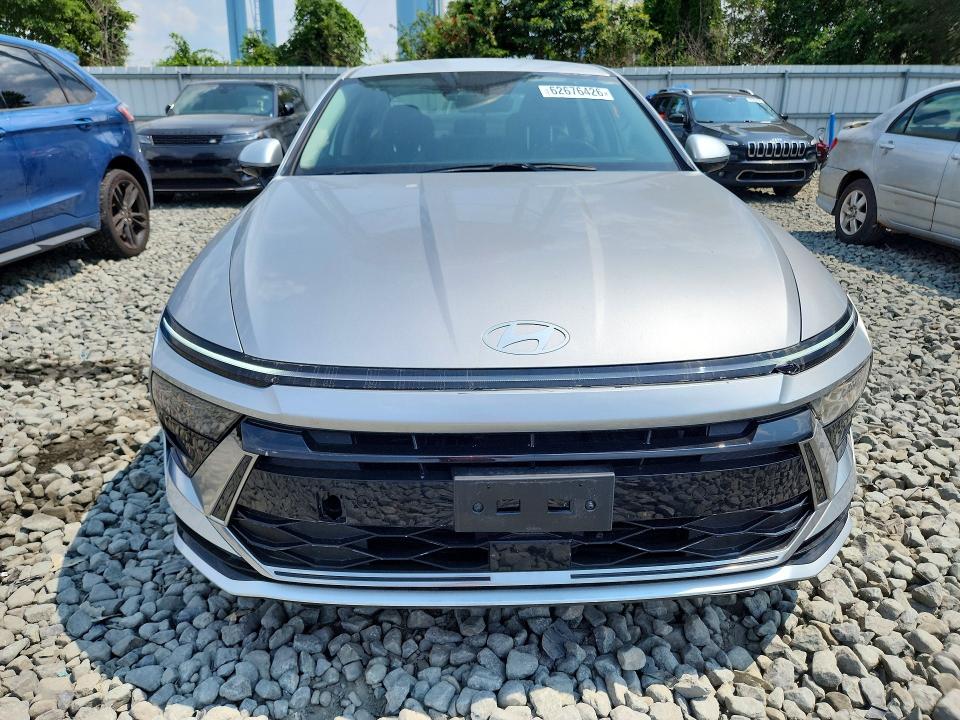 Продажа на аукционе авто 2025 Hyundai Sonata Hybrid, vin: KMHL34JJ7SA133379, номер лота: 62676426