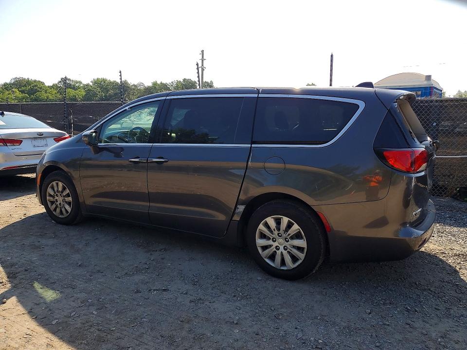 60950326 :رقم المزاد ، 2C4RC1AG1JR258020 vin ، 2018 Chrysler Pacifica مزاد بيع