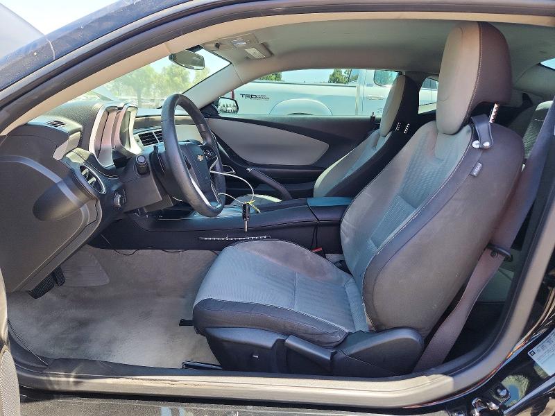 61923856 :رقم المزاد ، 2G1FB1E33F9209866 vin ، 2015 Chevrolet Camaro مزاد بيع