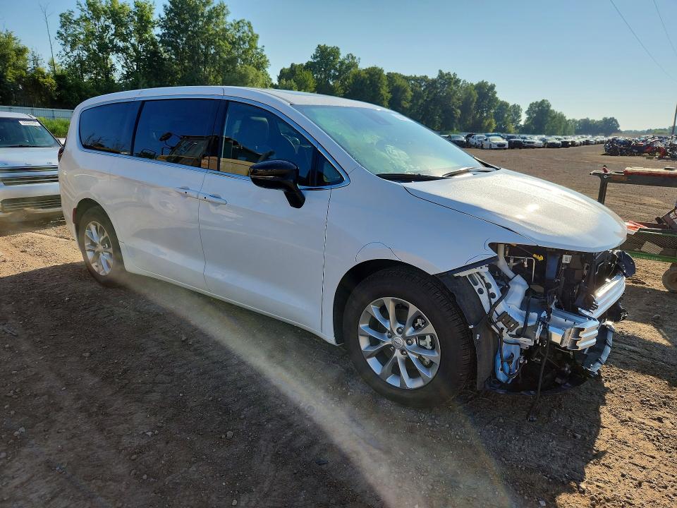 60640376 :رقم المزاد ، 2C4RC1GG5TR207047 vin ، 2026 Chrysler Pacifica مزاد بيع
