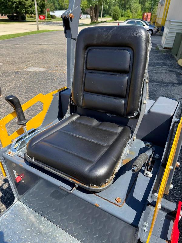 2025 Others 2025 Road Roller Double Drum V მანქანა იყიდება აუქციონზე, vin: 3810429, აუქციონის ნომერი: 63062596