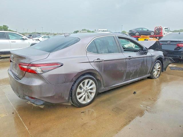 Продаж на аукціоні авто 2022 Toyota Camry, vin: 4T1C11AK7NU005725, номер лоту: 61234406