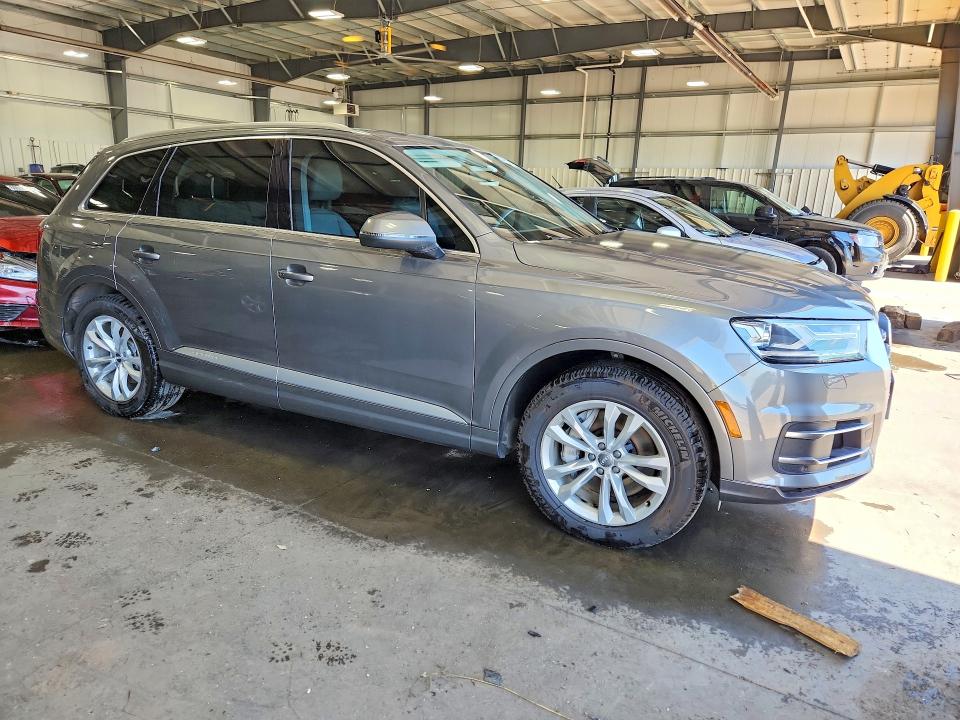 2017 Audi Q7 მანქანა იყიდება აუქციონზე, vin: WA1LAAF73HD039247, აუქციონის ნომერი: 60769816