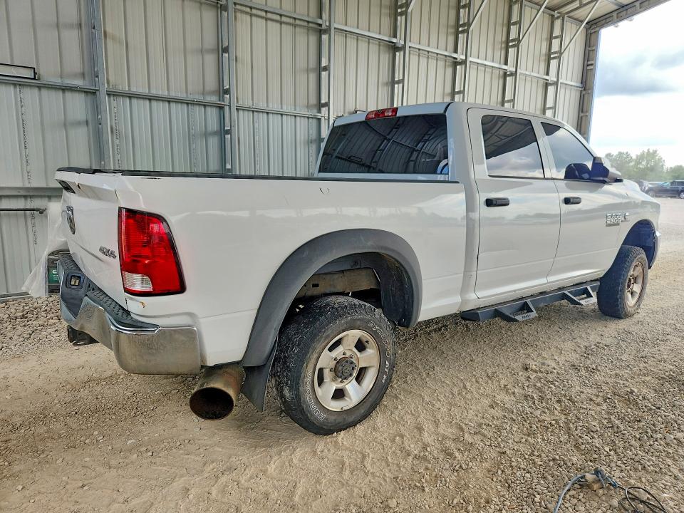 60037716 :رقم المزاد ، 3C6UR5CL5EG133759 vin ، 2014 Ram 2500 مزاد بيع