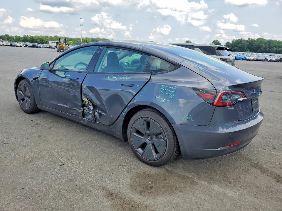 61192216 :رقم المزاد ، 5YJ3E1EB5NF253323 vin ، 2022 Tesla Model 3 مزاد بيع
