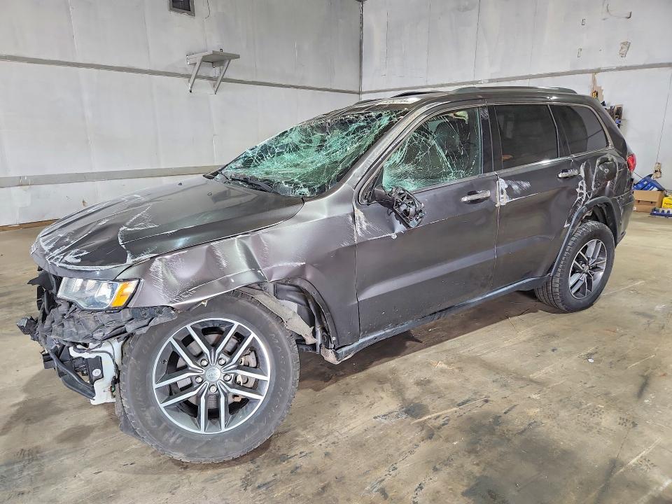 60821446 :رقم المزاد ، 1C4RJFBG1JC454856 vin ، 2018 Jeep Grand Cherokee مزاد بيع