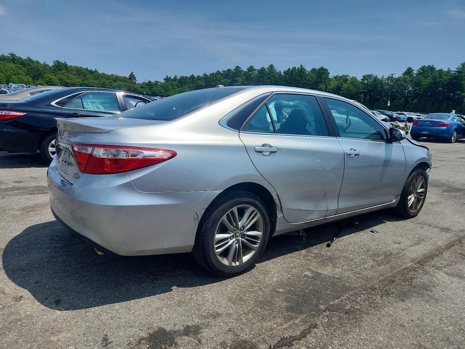 Aukcja sprzedaży 2015 Toyota Camry, vin: 4T1BF1FK8FU977812, numer aukcji: 60863486