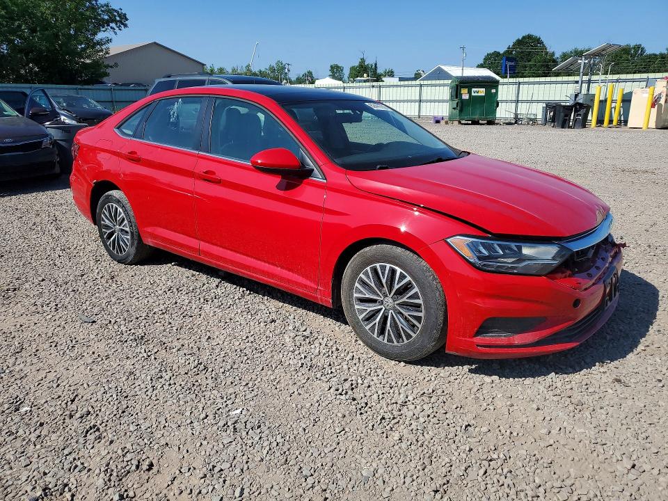 62476756 :رقم المزاد ، 3VWC57BUXKM111692 vin ، 2019 Volkswagen Jetta مزاد بيع