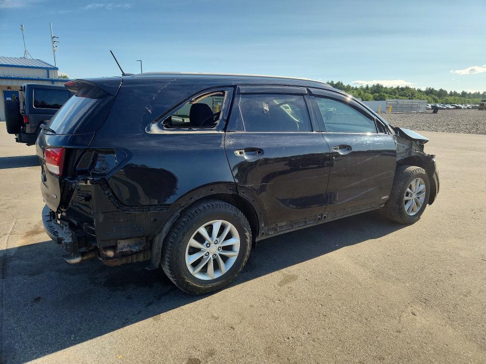 Продажа на аукционе авто 2017 Kia Sorento, vin: 5XYPGDA34HG227174, номер лота: 60640506