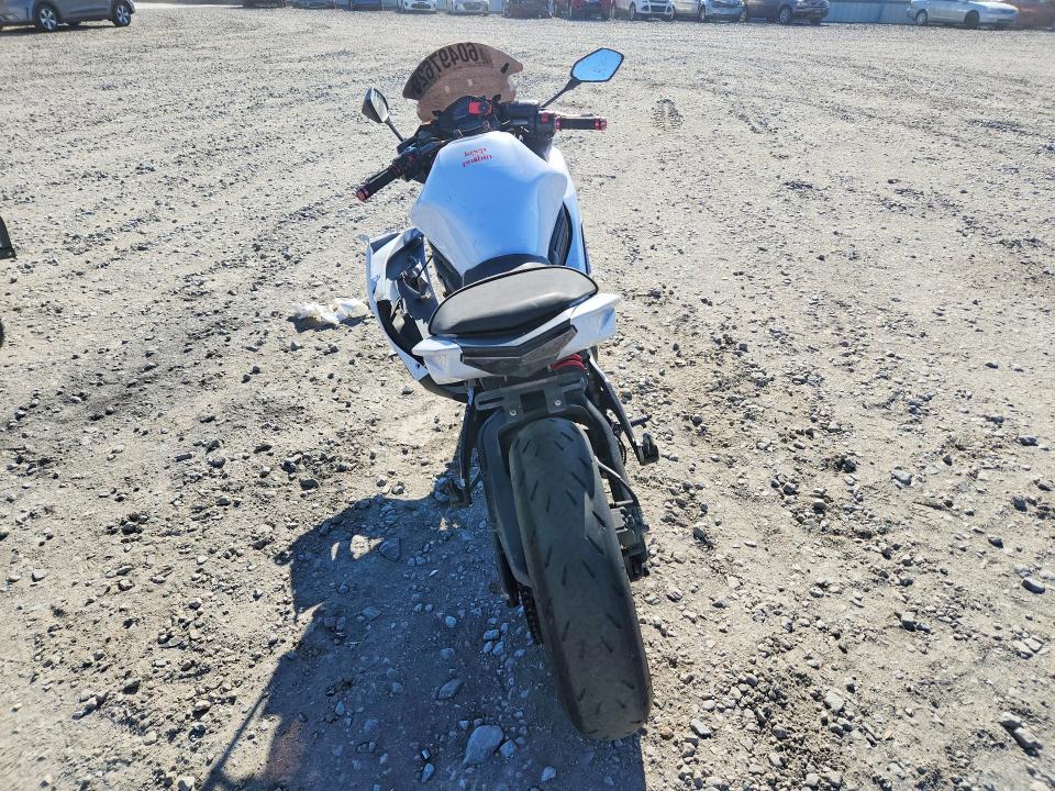 60497626 :رقم المزاد ، JKAEXEF13DDA04148 vin ، 2013 Kawasaki Ex650 مزاد بيع