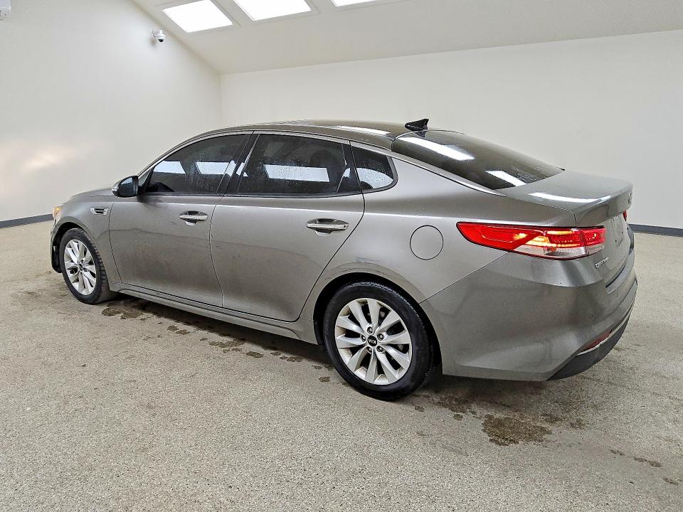 59365996 :رقم المزاد ، 5XXGU4L36JG213261 vin ، 2018 Kia Optima مزاد بيع
