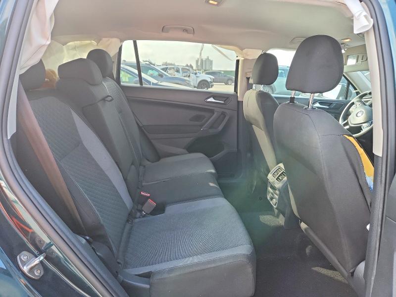 Продаж на аукціоні авто 2018 Volkswagen Tiguan, vin: 3VV0B7AX6JM018968, номер лоту: 63041256