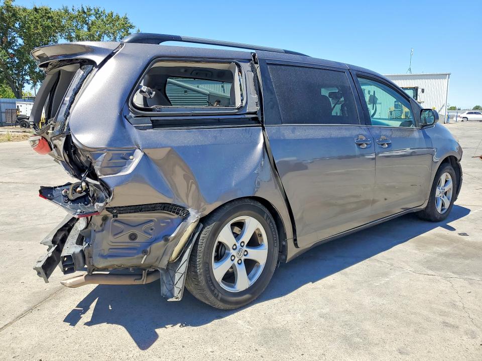 Продажа на аукционе авто 2016 Toyota Sienna, vin: 5TDKK3DC1GS759160, номер лота: 59728606