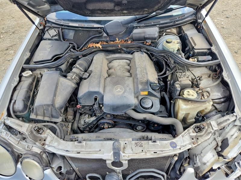 2001 Mercedes-benz E მანქანა იყიდება აუქციონზე, vin: WDBJF65J91B337925, აუქციონის ნომერი: 73344905