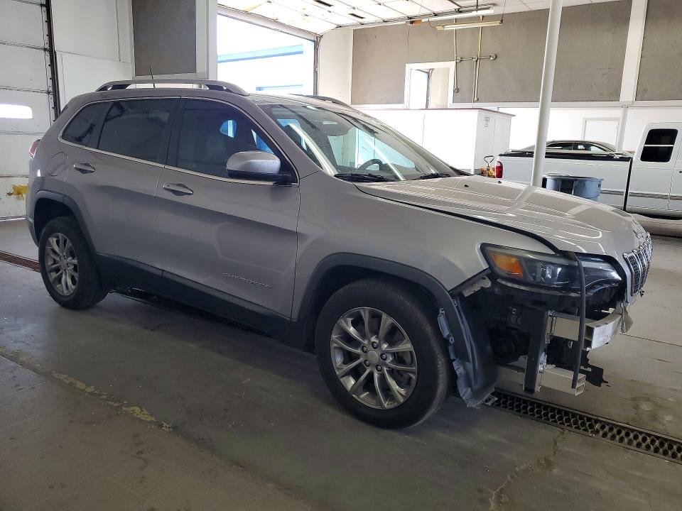 2019 Jeep Cherokee მანქანა იყიდება აუქციონზე, vin: 1C4PJLLB2KD297701, აუქციონის ნომერი: 61445496