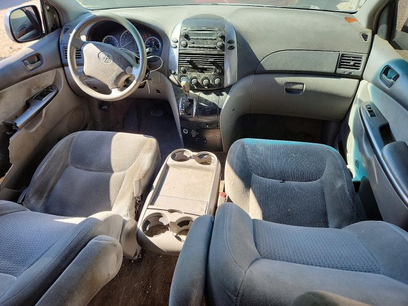 60416926 :رقم المزاد ، 5TDKK4CC6AS326111 vin ، 2010 Toyota Sienna مزاد بيع