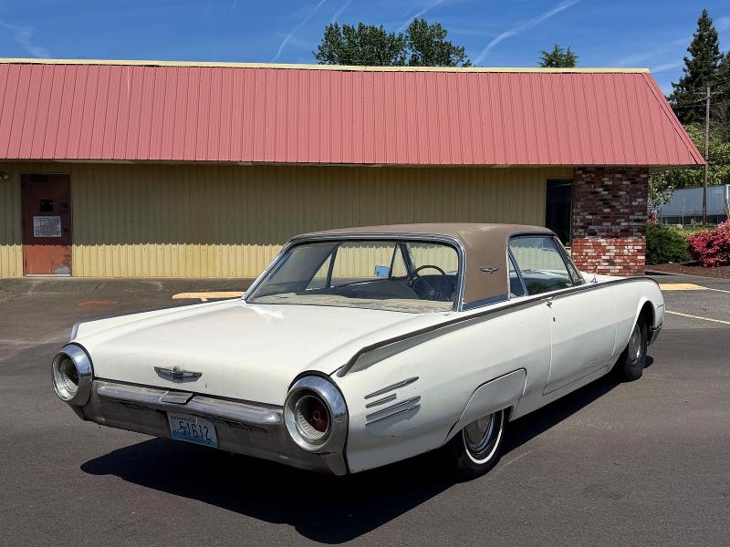 1961 Ford T-bird მანქანა იყიდება აუქციონზე, vin: 1Y71Z139615, აუქციონის ნომერი: 60524036