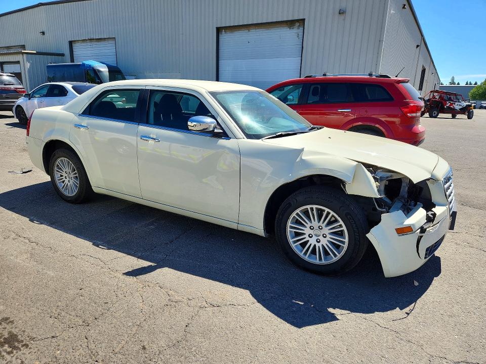2010 Chrysler 300 მანქანა იყიდება აუქციონზე, vin: 2C3CA4CDXAH307211, აუქციონის ნომერი: 60031346