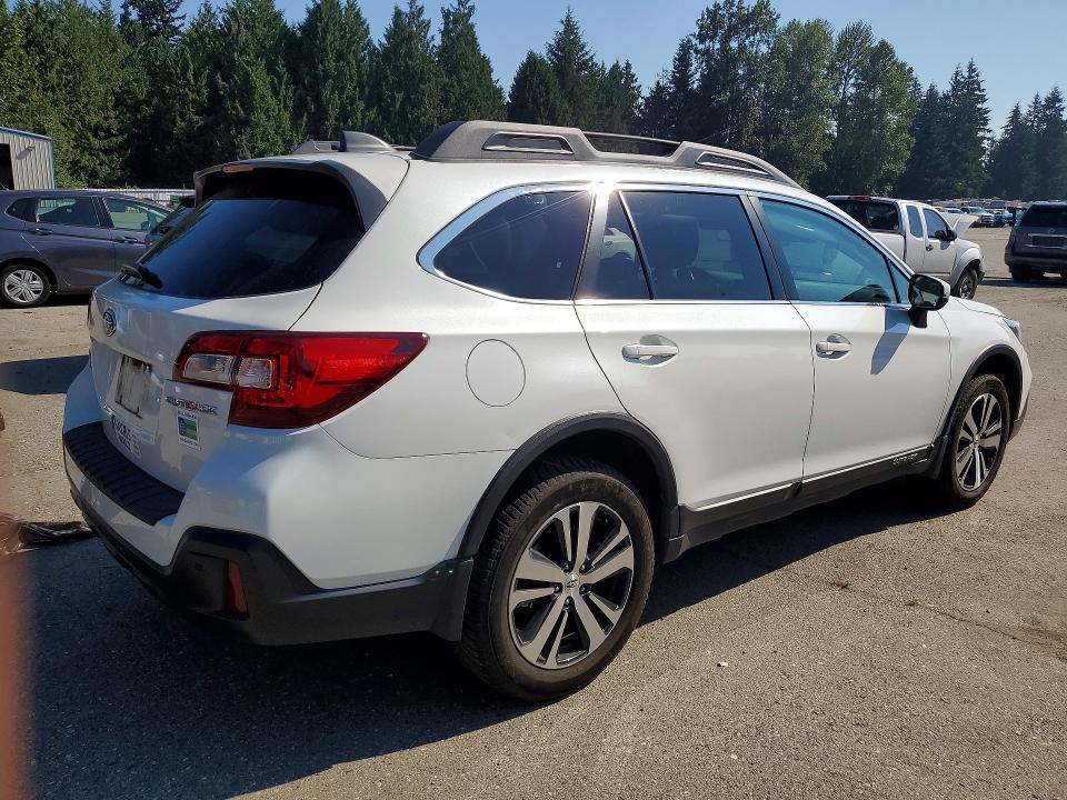 Продажа на аукционе авто 2018 Subaru Outback, vin: 4S4BSANC5J3206633, номер лота: 62133826