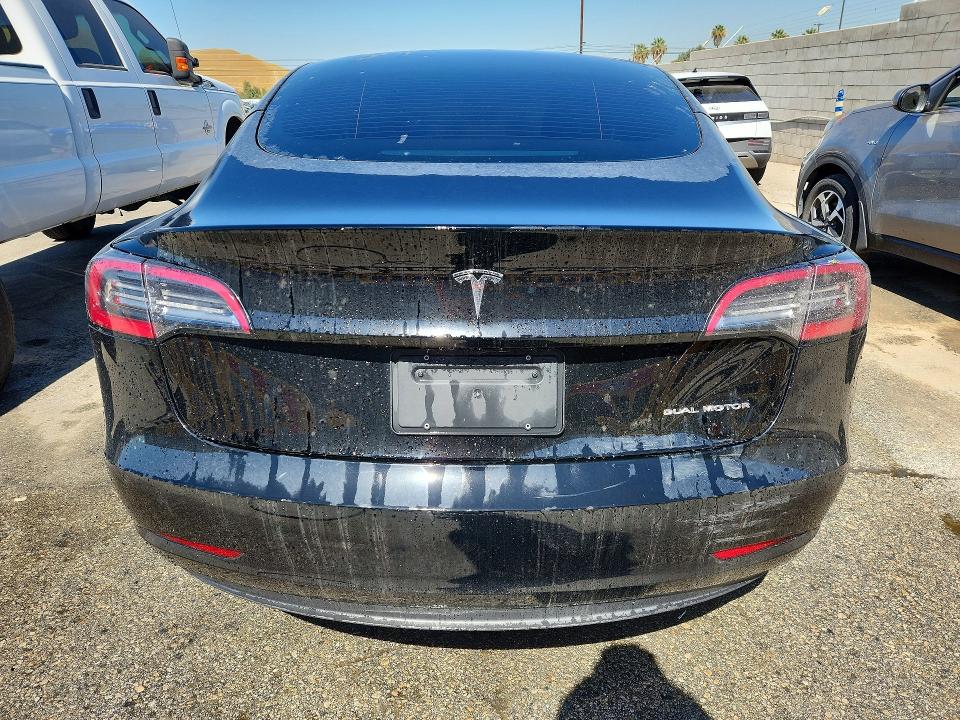 62227096 :رقم المزاد ، 5YJ3E1EB2NF207755 vin ، 2022 Tesla Model 3 مزاد بيع
