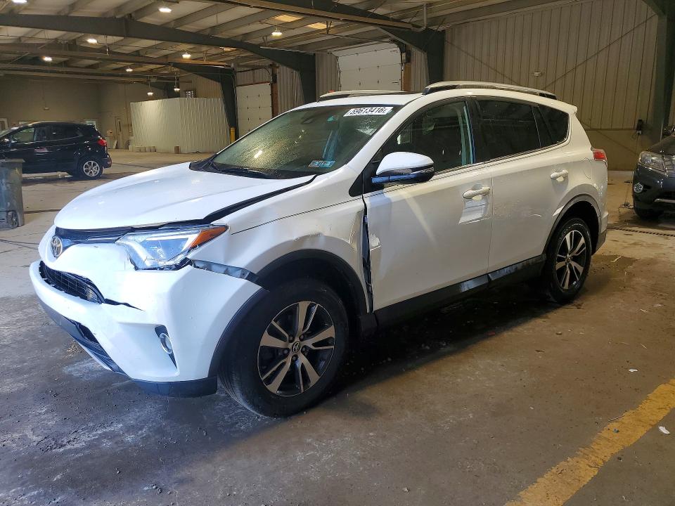 59613416 :رقم المزاد ، JTMRFREV0HD200735 vin ، 2017 Toyota Rav4 مزاد بيع